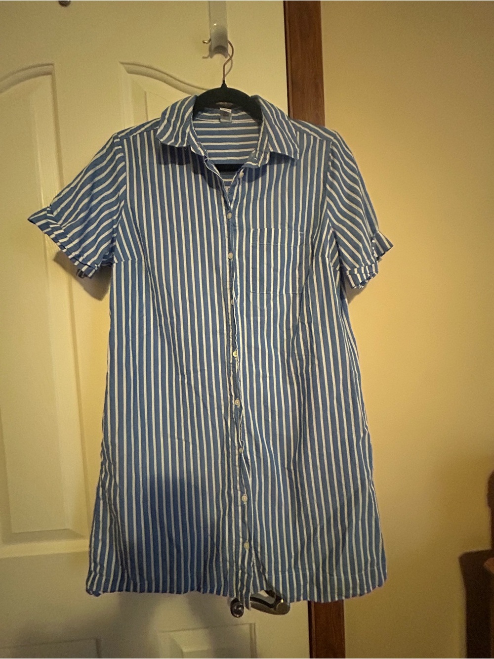 Old Navy Blue and White Stripe Short-Sleeve Button-Down Shirt